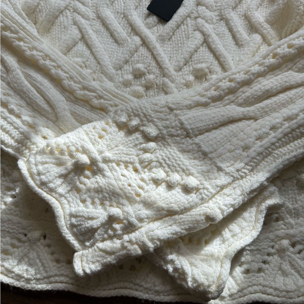 Lulu’s Cream Sweater - Picture 3 of 3